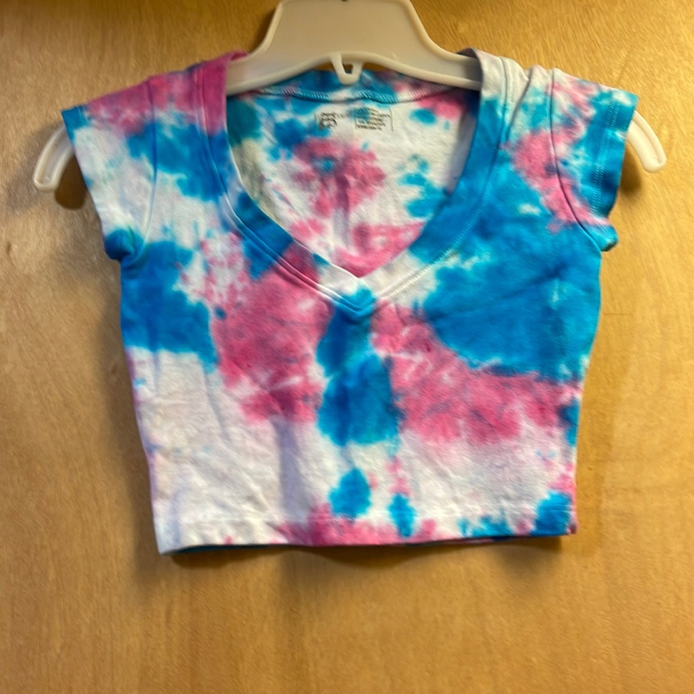 Tie-dye crop top